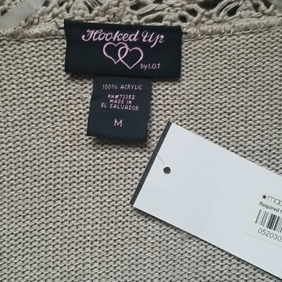 HOOKED UP💕 by I.O.T Sandy Beige Sweater Vest NWT - Picture 5 of 8